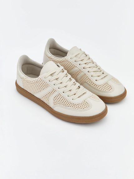 اسنیکر  ال سی وایکیکی