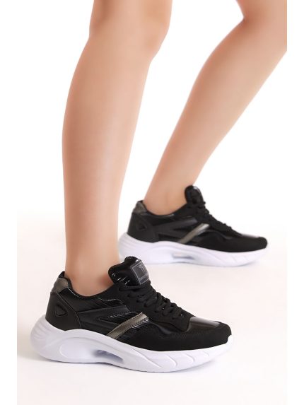 اسنیکر  تونی بلک