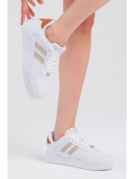 اسنیکر  تونی بلک