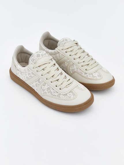 اسنیکر  ال سی وایکیکی