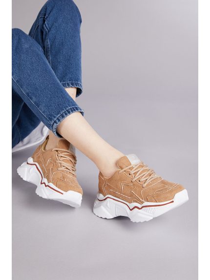 اسنیکر  تونی بلک