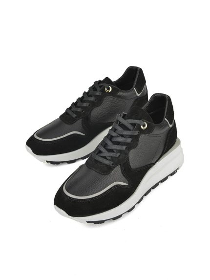 اسنیکر  ضیا ایاکابی