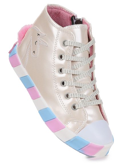 اسنیکر  کیکو