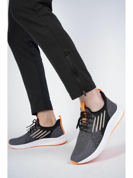 اسنیکر  موگو