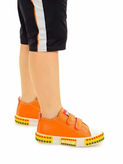 اسنیکر  کیکو