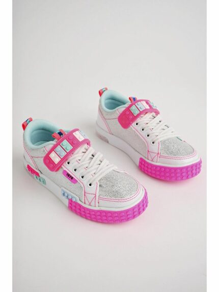 اسنیکر  موگو