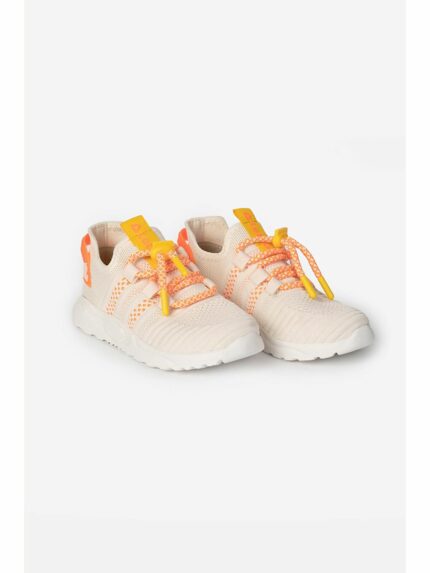 اسنیکر  لتون