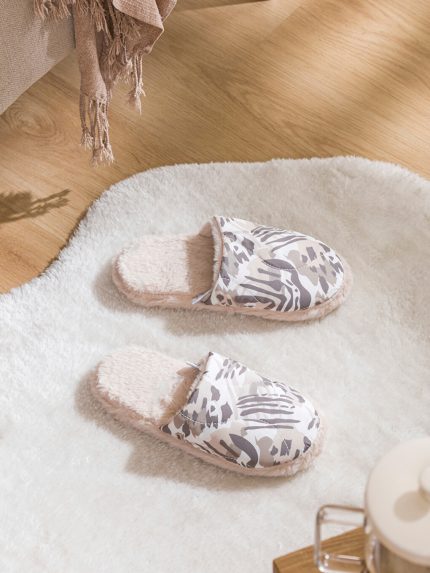 دمپایی خانگی زنانه ال سی وایکیکی استپز