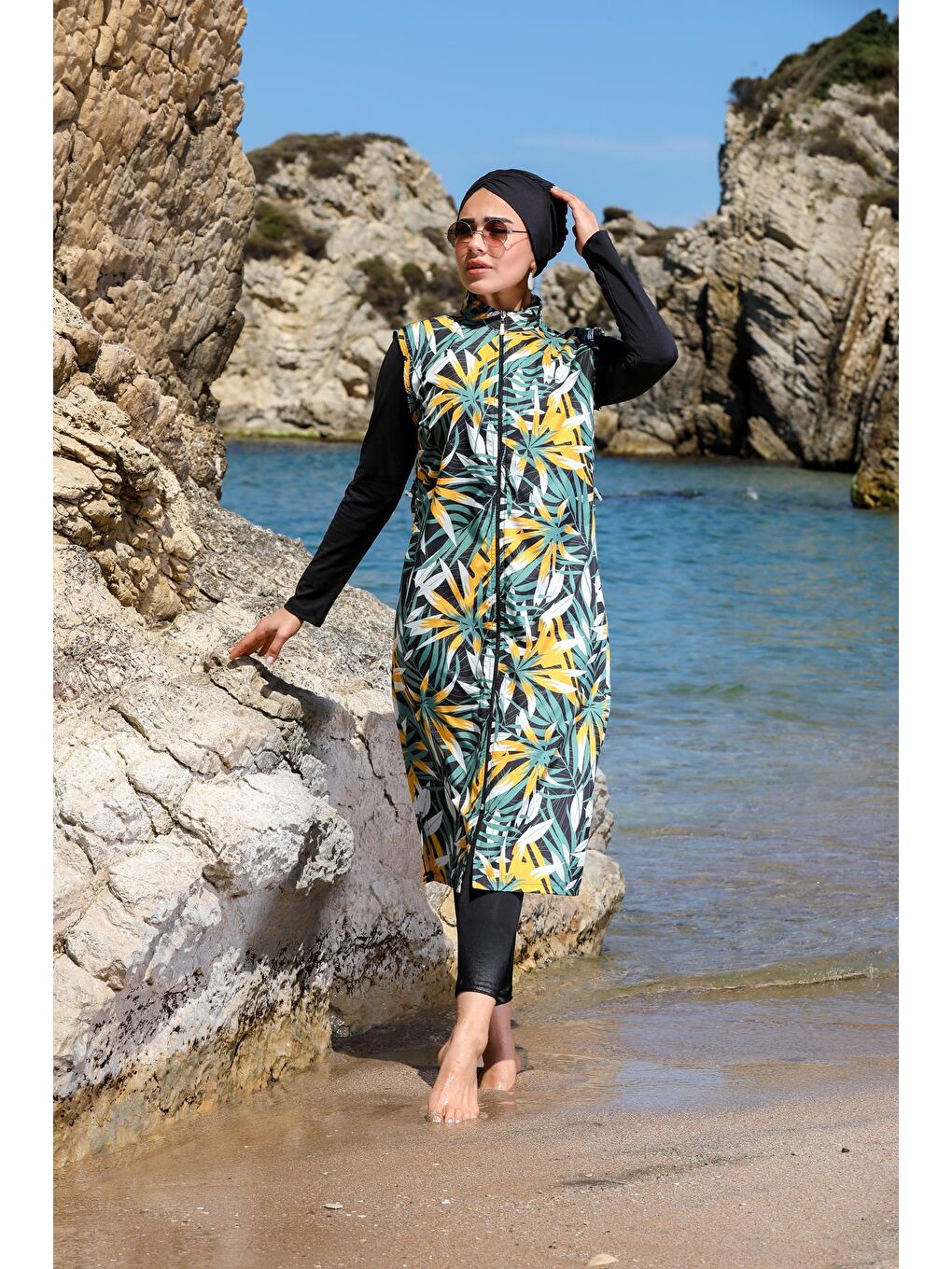 img_080952635v0_ccb09f95-bd5b-4dc8-b67a-b139b525b5b2 لباس شنا حجاب سبوتکس