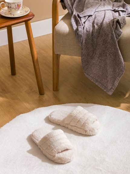 دمپایی خانگی  ال سی  وایکیکی