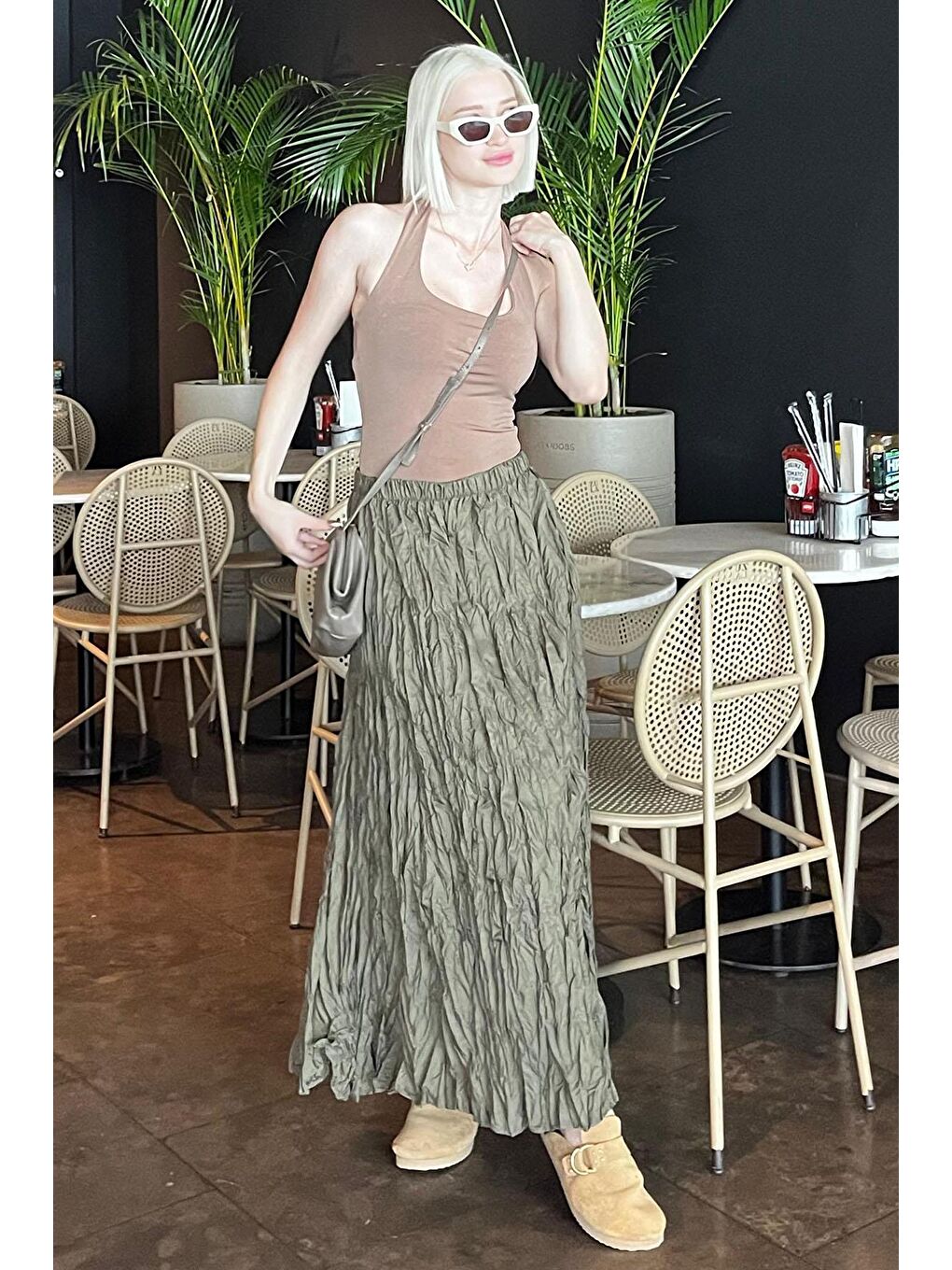 img_020949547v0_1b4168aa-f98b-4940-a8fd-1d9736719b9b دامن مدمکست