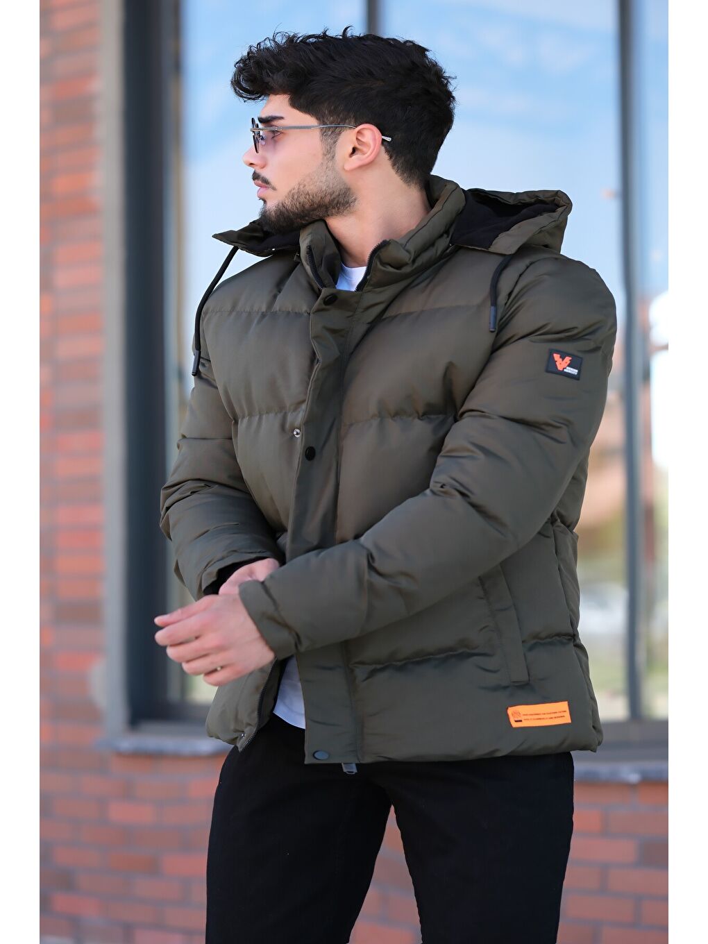 کاپشن بادی  استیکومبین