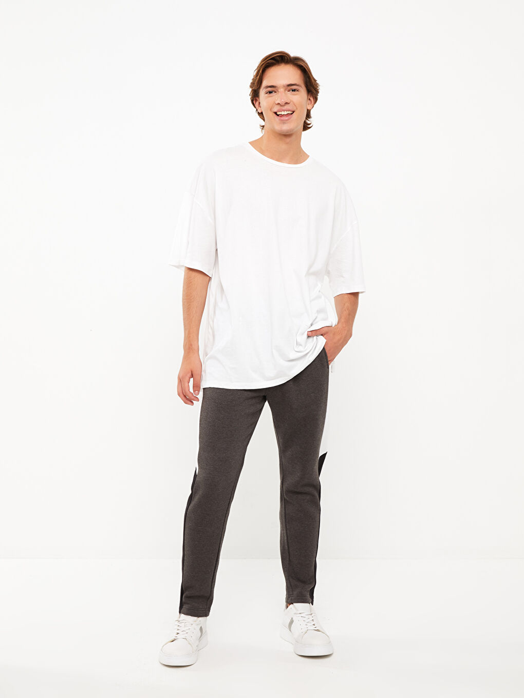 شلوار ورزشی  ال سی وایکیکی