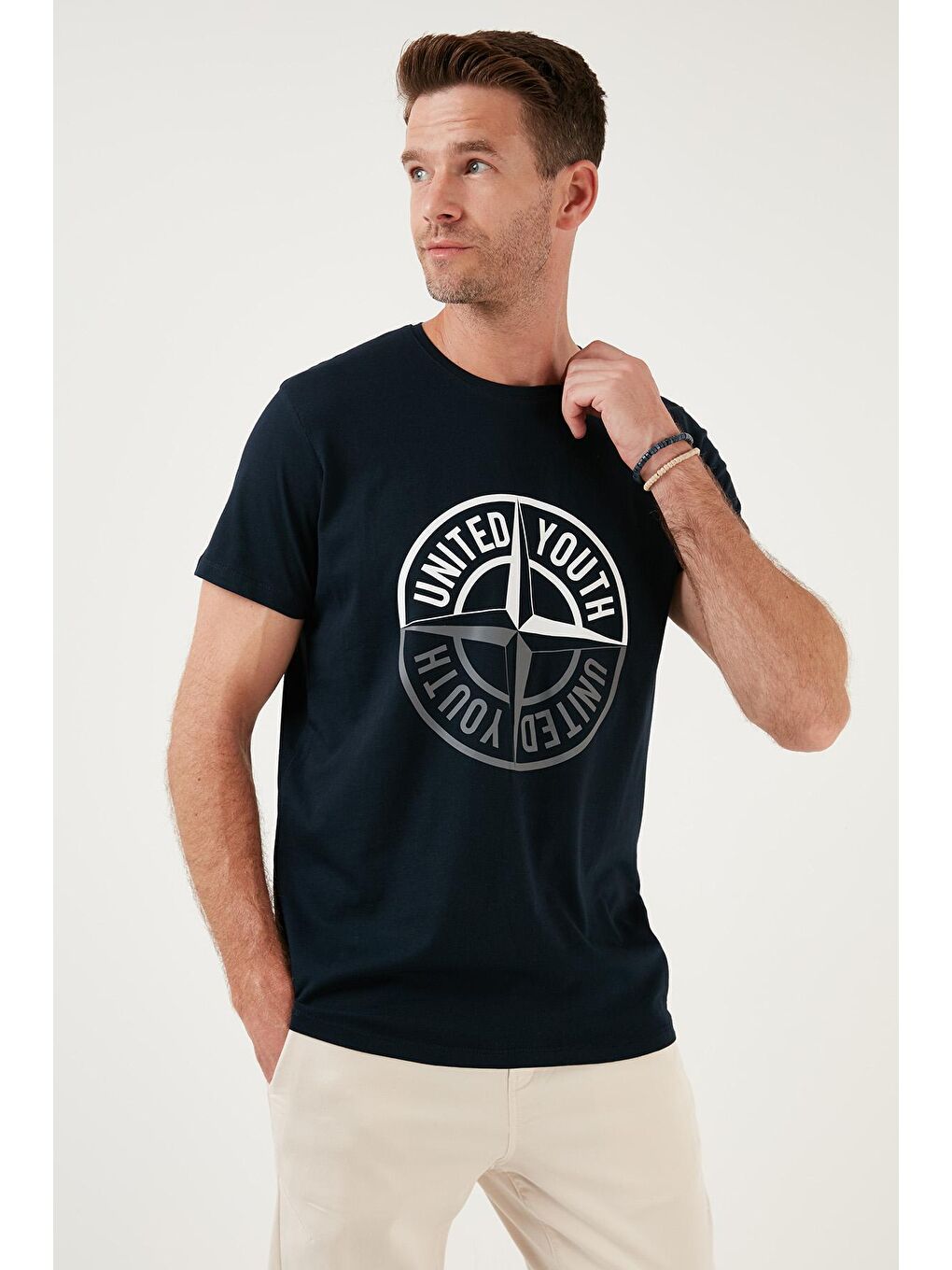 تی شرت  بوراتی